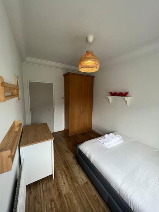 Stylish Flat With River View Apartman Dublin Kültér fotó