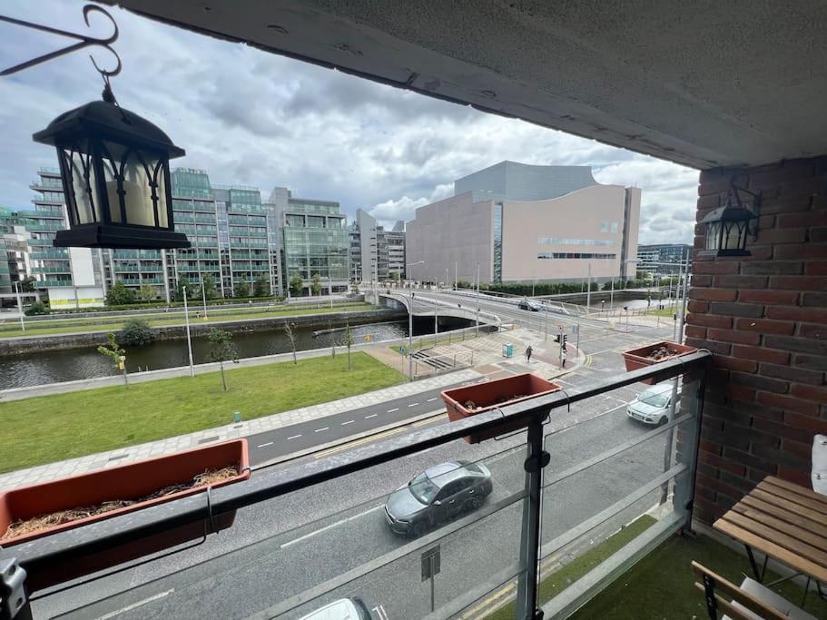 Stylish Flat With River View Apartman Dublin Kültér fotó